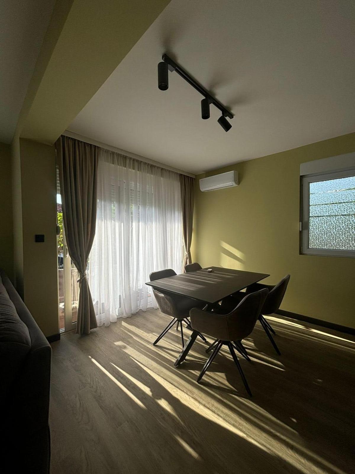 Apartments Luka Kotor Exterior photo