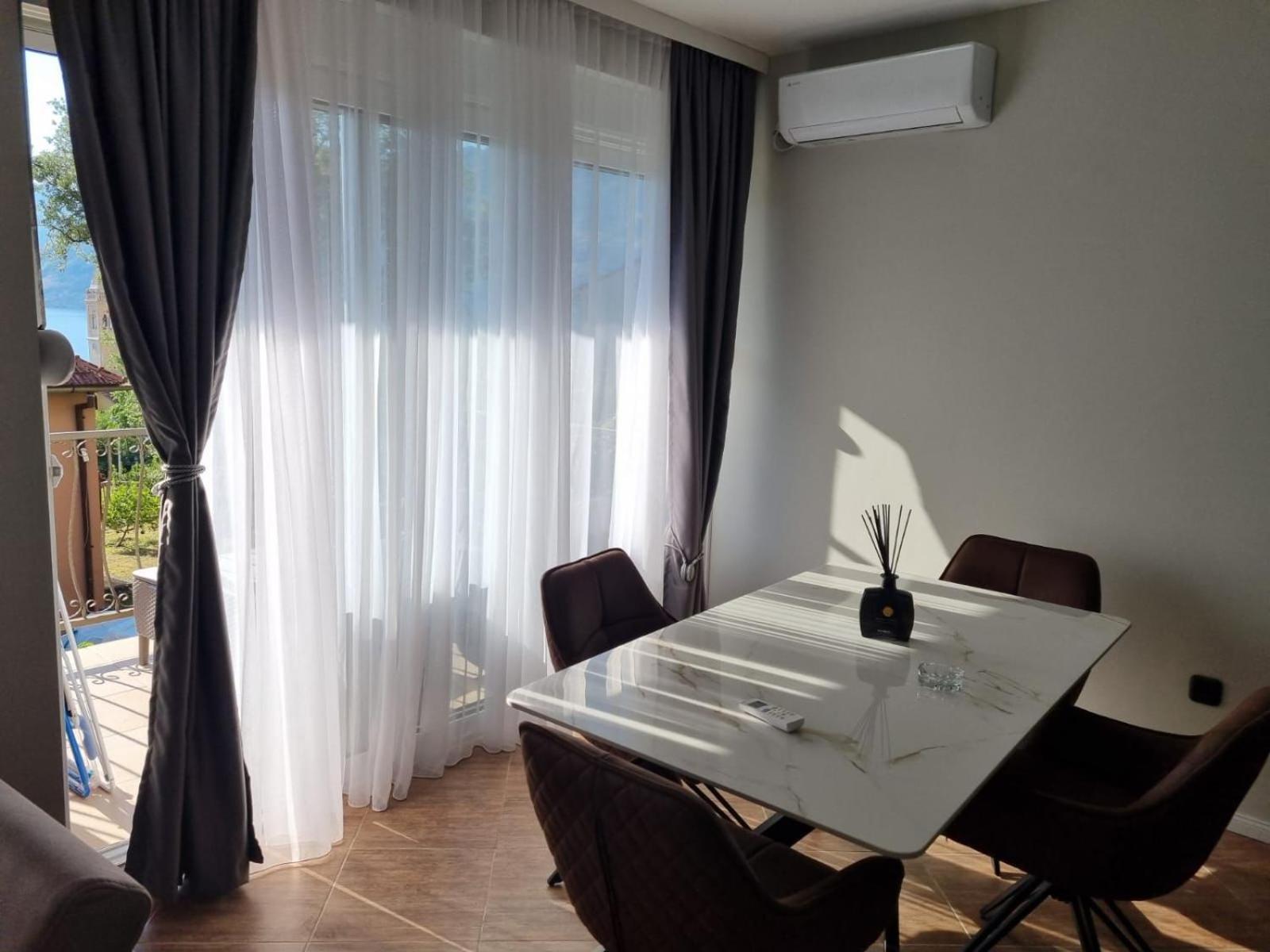 Apartments Luka Kotor Exterior photo